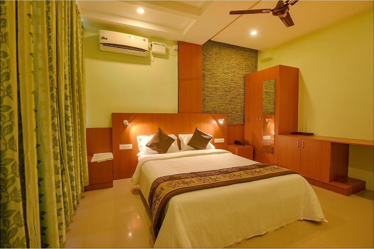 Fabhotel The Btm Palace - Btm Layout Nr Gopalan Innovation Mall 班加罗尔 外观 照片