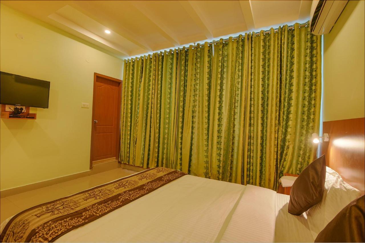 Fabhotel The Btm Palace - Btm Layout Nr Gopalan Innovation Mall 班加罗尔 外观 照片