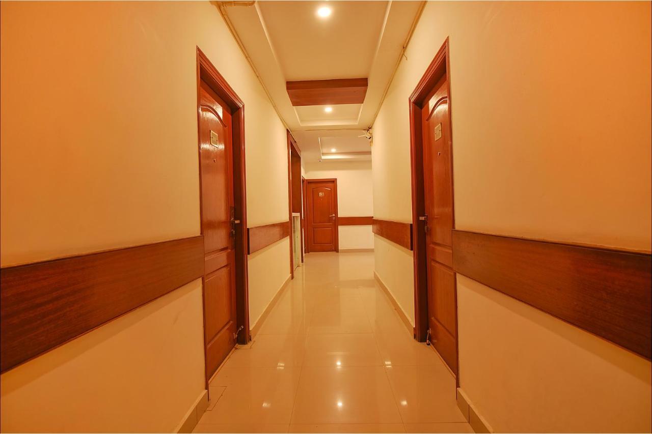 Fabhotel The Btm Palace - Btm Layout Nr Gopalan Innovation Mall 班加罗尔 外观 照片